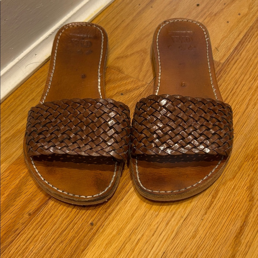 Chic Brown Woven Leather Sandals